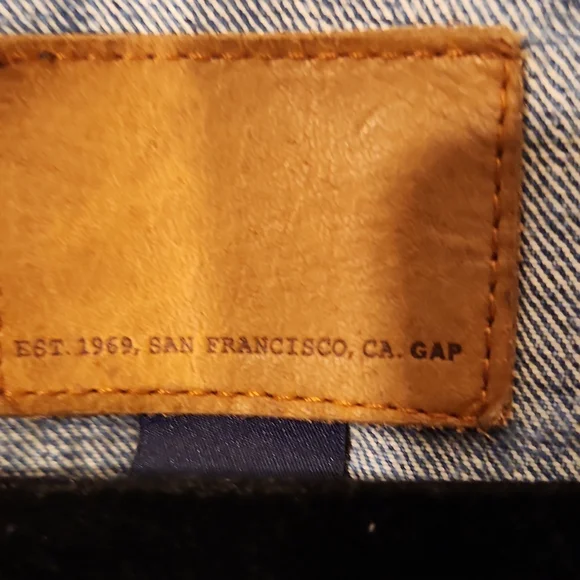 Gap Jean jacket size large - Picture 5 of 7